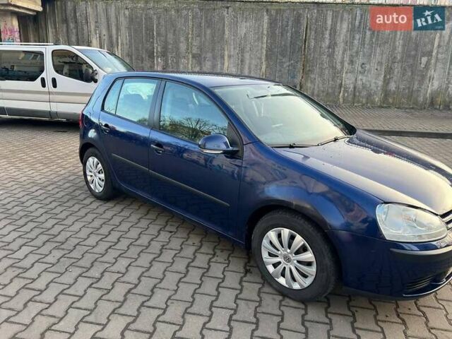 Серый Фольксваген Гольф, объемом двигателя 1.4 л и пробегом 200 тыс. км за 3900 $, фото 12 на Automoto.ua