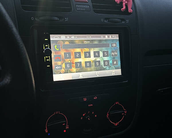 Серый Фольксваген Гольф, объемом двигателя 1.4 л и пробегом 288 тыс. км за 4000 $, фото 9 на Automoto.ua