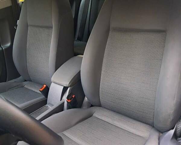 Сірий Фольксваген Гольф, об'ємом двигуна 1.6 л та пробігом 212 тис. км за 5880 $, фото 9 на Automoto.ua