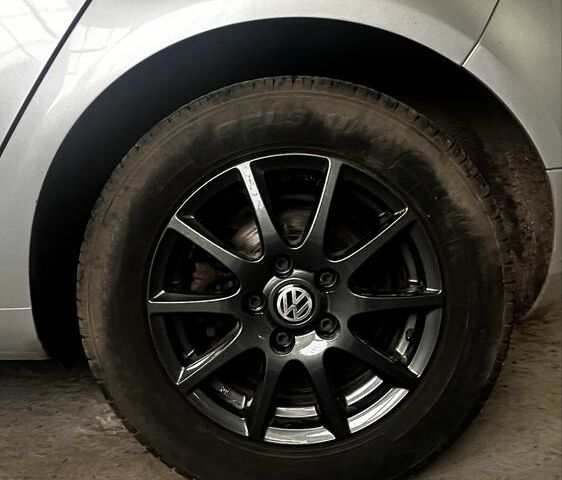 Серый Фольксваген Гольф, объемом двигателя 1.4 л и пробегом 203 тыс. км за 5400 $, фото 3 на Automoto.ua