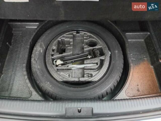 Серый Фольксваген Гольф, объемом двигателя 1.4 л и пробегом 216 тыс. км за 5800 $, фото 26 на Automoto.ua