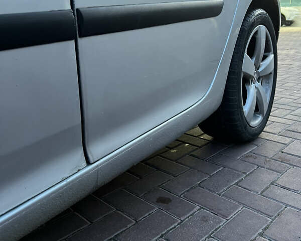 Серый Фольксваген Гольф, объемом двигателя 1.97 л и пробегом 350 тыс. км за 5700 $, фото 11 на Automoto.ua