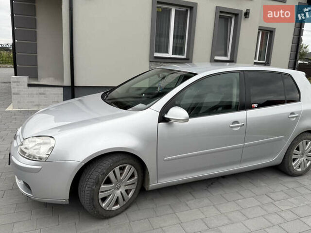 Серый Фольксваген Гольф, объемом двигателя 1.6 л и пробегом 216 тыс. км за 6400 $, фото 2 на Automoto.ua