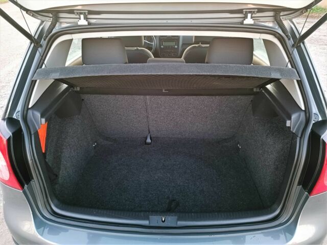 Серый Фольксваген Гольф, объемом двигателя 1.4 л и пробегом 195 тыс. км за 5450 $, фото 7 на Automoto.ua