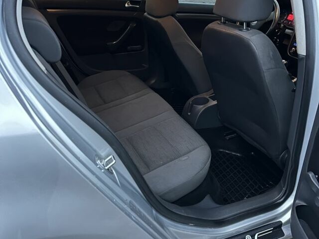 Сірий Фольксваген Гольф, об'ємом двигуна 1.9 л та пробігом 286 тис. км за 5200 $, фото 15 на Automoto.ua