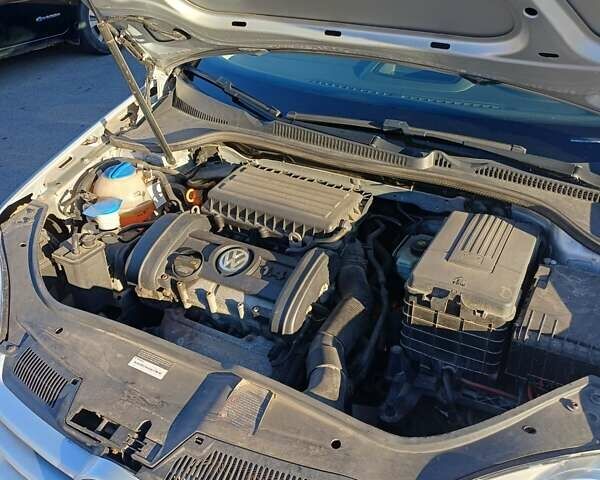 Сірий Фольксваген Гольф, об'ємом двигуна 1.39 л та пробігом 179 тис. км за 5250 $, фото 39 на Automoto.ua