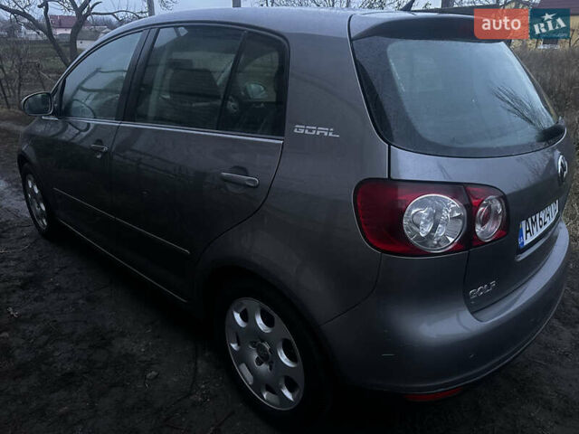 Сірий Фольксваген Гольф, об'ємом двигуна 1.6 л та пробігом 183 тис. км за 6600 $, фото 3 на Automoto.ua