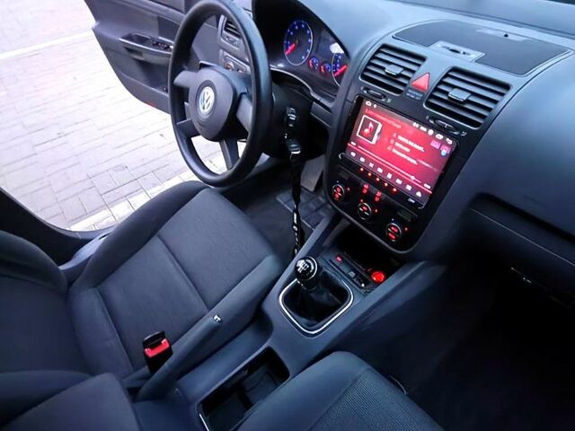 Серый Фольксваген Гольф, объемом двигателя 1.4 л и пробегом 246 тыс. км за 5500 $, фото 5 на Automoto.ua