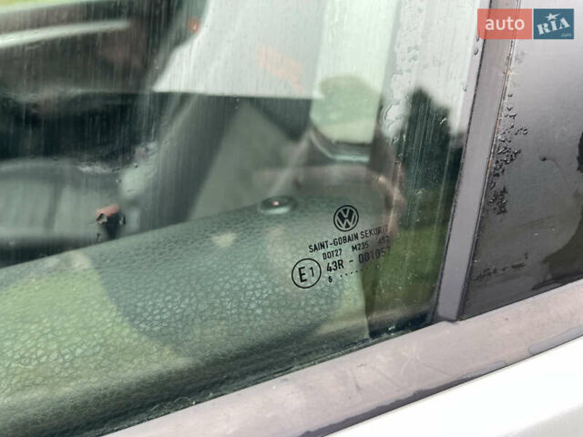 Серый Фольксваген Гольф, объемом двигателя 1.6 л и пробегом 220 тыс. км за 5250 $, фото 49 на Automoto.ua