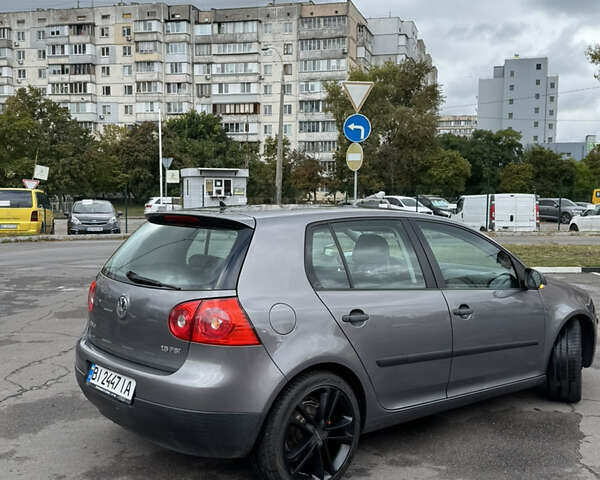 Серый Фольксваген Гольф, объемом двигателя 1.6 л и пробегом 239 тыс. км за 6500 $, фото 7 на Automoto.ua