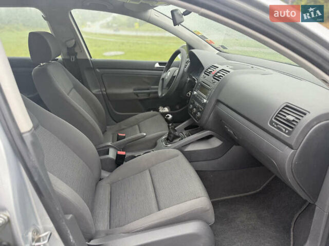 Серый Фольксваген Гольф, объемом двигателя 1.4 л и пробегом 192 тыс. км за 4890 $, фото 14 на Automoto.ua