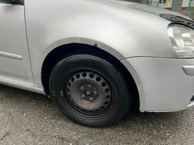 Серый Фольксваген Гольф, объемом двигателя 1.4 л и пробегом 305 тыс. км за 3600 $, фото 16 на Automoto.ua