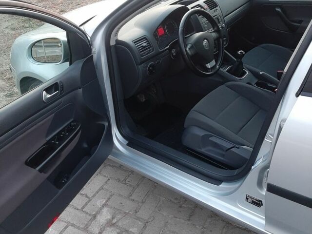 Серый Фольксваген Гольф, объемом двигателя 1.6 л и пробегом 218 тыс. км за 5899 $, фото 20 на Automoto.ua