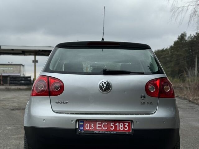 Сірий Фольксваген Гольф, об'ємом двигуна 1.6 л та пробігом 224 тис. км за 4850 $, фото 5 на Automoto.ua