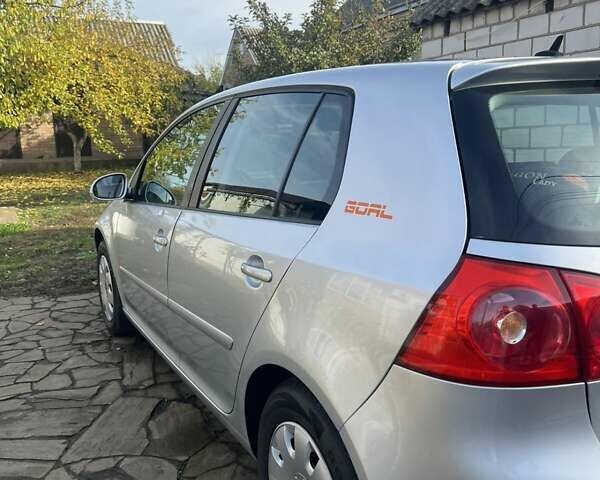 Серый Фольксваген Гольф, объемом двигателя 1.4 л и пробегом 260 тыс. км за 5900 $, фото 3 на Automoto.ua