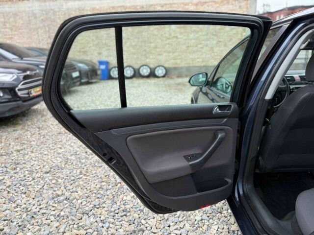 Серый Фольксваген Гольф, объемом двигателя 1.4 л и пробегом 210 тыс. км за 5799 $, фото 14 на Automoto.ua