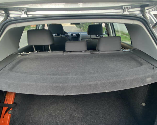 Серый Фольксваген Гольф, объемом двигателя 1.6 л и пробегом 240 тыс. км за 5000 $, фото 10 на Automoto.ua