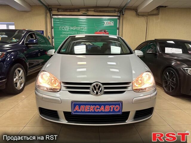 Серый Фольксваген Гольф, объемом двигателя 1.6 л и пробегом 187 тыс. км за 6500 $, фото 1 на Automoto.ua