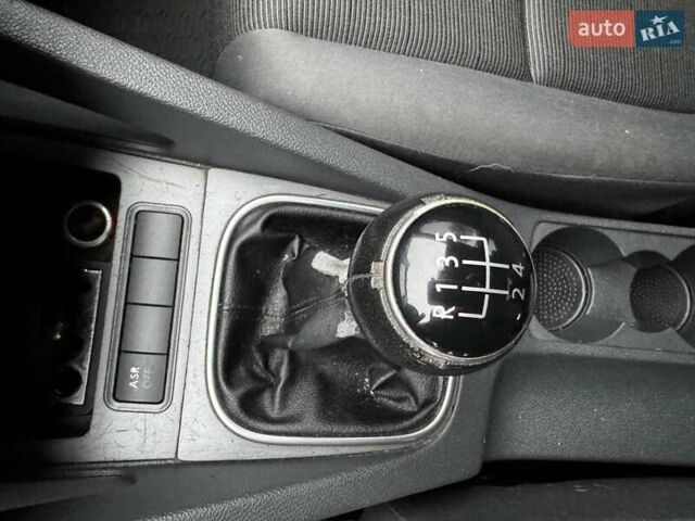 Сірий Фольксваген Гольф, об'ємом двигуна 1.4 л та пробігом 288 тис. км за 4490 $, фото 33 на Automoto.ua