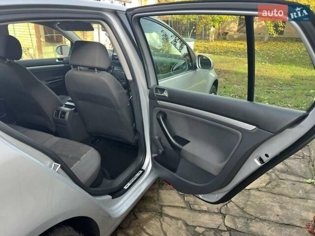 Серый Фольксваген Гольф, объемом двигателя 1.4 л и пробегом 260 тыс. км за 5900 $, фото 7 на Automoto.ua