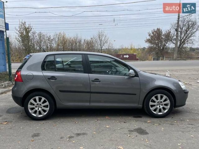 Серый Фольксваген Гольф, объемом двигателя 1.6 л и пробегом 262 тыс. км за 6950 $, фото 8 на Automoto.ua