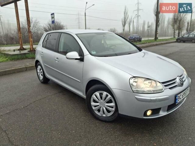 Сірий Фольксваген Гольф, об'ємом двигуна 1.39 л та пробігом 233 тис. км за 5900 $, фото 11 на Automoto.ua