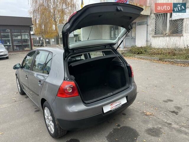 Серый Фольксваген Гольф, объемом двигателя 1.6 л и пробегом 262 тыс. км за 6950 $, фото 35 на Automoto.ua