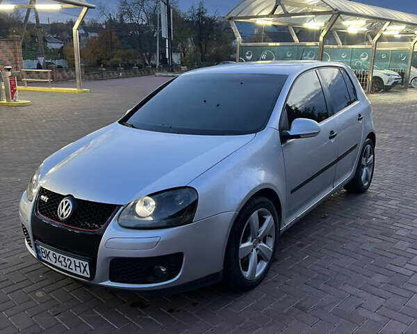 Серый Фольксваген Гольф, объемом двигателя 1.97 л и пробегом 350 тыс. км за 5700 $, фото 4 на Automoto.ua