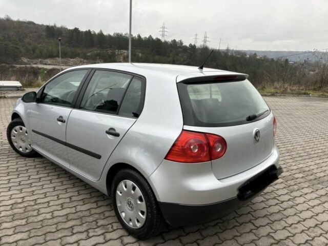 Серый Фольксваген Гольф, объемом двигателя 1.4 л и пробегом 195 тыс. км за 5600 $, фото 1 на Automoto.ua