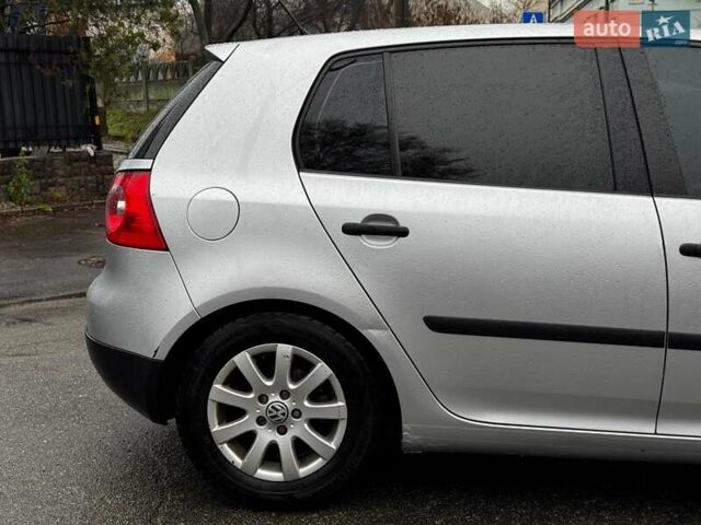 Сірий Фольксваген Гольф, об'ємом двигуна 1.4 л та пробігом 288 тис. км за 4490 $, фото 9 на Automoto.ua