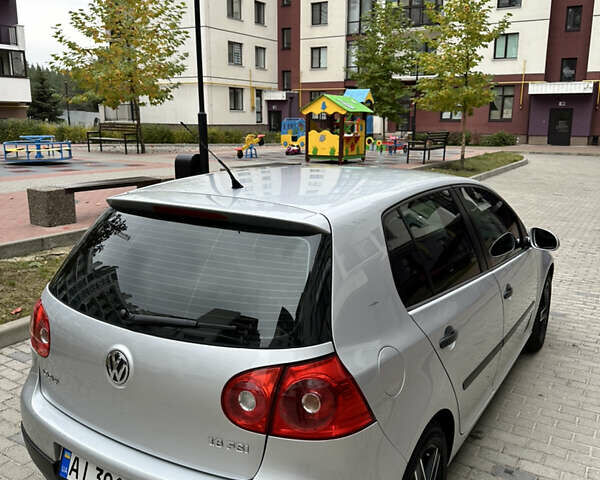 Фольксваген Гольф 2006 в Киеве на Automoto.ua Серый Фольксваген Гольф, объемом двигателя 1.6 л и пробегом 225 тыс. км за 5900 $, фото 7 на Automoto.ua