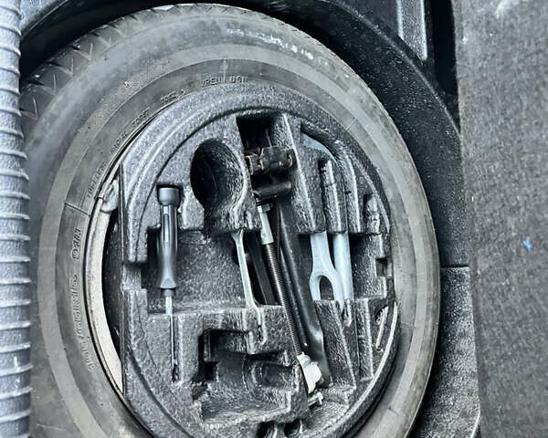 Серый Фольксваген Гольф, объемом двигателя 1.4 л и пробегом 183 тыс. км за 5600 $, фото 16 на Automoto.ua