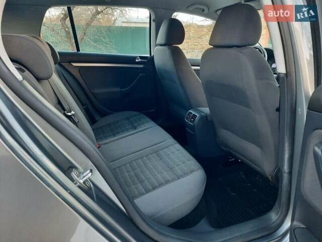 Серый Фольксваген Гольф, объемом двигателя 1.4 л и пробегом 250 тыс. км за 5550 $, фото 51 на Automoto.ua