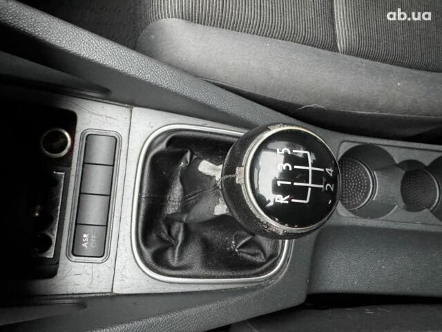 Сірий Фольксваген Гольф, об'ємом двигуна 1.4 л та пробігом 288 тис. км за 4490 $, фото 30 на Automoto.ua