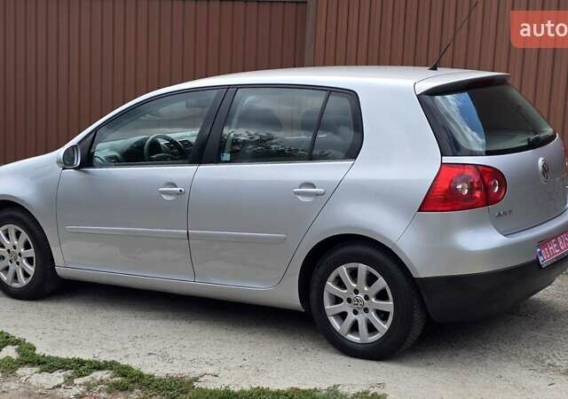 Серый Фольксваген Гольф, объемом двигателя 1.6 л и пробегом 193 тыс. км за 7499 $, фото 26 на Automoto.ua