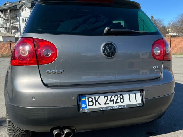 Серый Фольксваген Гольф, объемом двигателя 1.4 л и пробегом 211 тыс. км за 5400 $, фото 6 на Automoto.ua