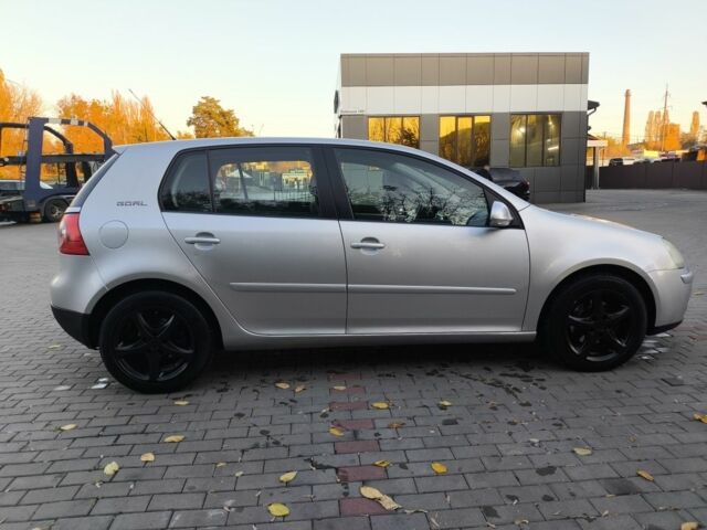 Серый Фольксваген Гольф, объемом двигателя 1.4 л и пробегом 199 тыс. км за 5500 $, фото 9 на Automoto.ua