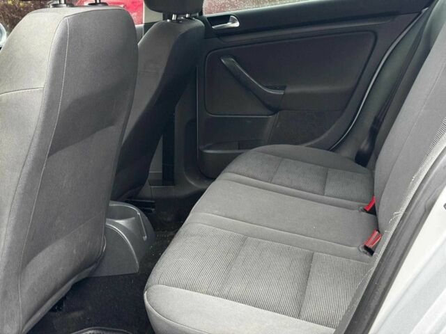 Сірий Фольксваген Гольф, об'ємом двигуна 1.4 л та пробігом 288 тис. км за 4490 $, фото 20 на Automoto.ua