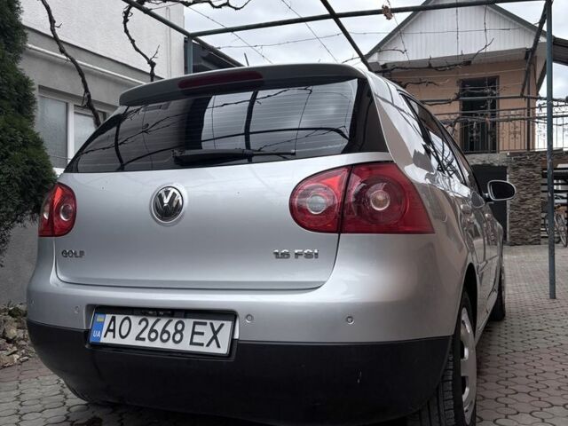 Серый Фольксваген Гольф, объемом двигателя 1.6 л и пробегом 260 тыс. км за 5300 $, фото 2 на Automoto.ua