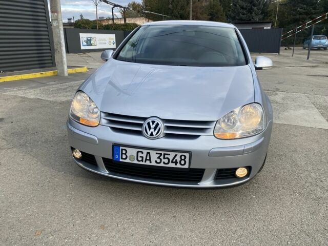 Серый Фольксваген Гольф, объемом двигателя 1.6 л и пробегом 173 тыс. км за 5000 $, фото 2 на Automoto.ua