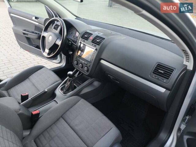 Серый Фольксваген Гольф, объемом двигателя 1.39 л и пробегом 199 тыс. км за 5500 $, фото 10 на Automoto.ua