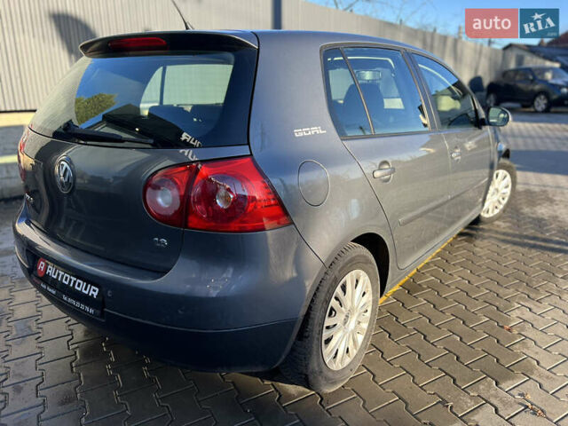 Серый Фольксваген Гольф, объемом двигателя 1.6 л и пробегом 216 тыс. км за 5900 $, фото 23 на Automoto.ua