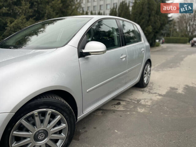 Серый Фольксваген Гольф, объемом двигателя 1.6 л и пробегом 216 тыс. км за 5750 $, фото 5 на Automoto.ua