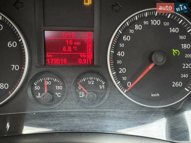 Сірий Фольксваген Гольф, об'ємом двигуна 1.6 л та пробігом 179 тис. км за 6899 $, фото 30 на Automoto.ua