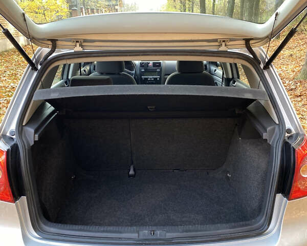 Сірий Фольксваген Гольф, об'ємом двигуна 1.4 л та пробігом 185 тис. км за 4999 $, фото 24 на Automoto.ua