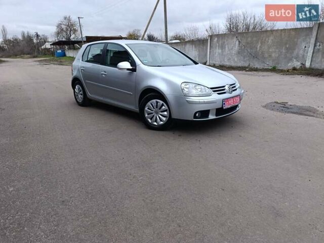 Серый Фольксваген Гольф, объемом двигателя 1.6 л и пробегом 256 тыс. км за 5650 $, фото 2 на Automoto.ua