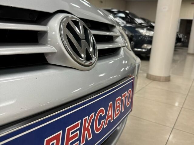 Серый Фольксваген Гольф, объемом двигателя 1.6 л и пробегом 187 тыс. км за 6500 $, фото 1 на Automoto.ua