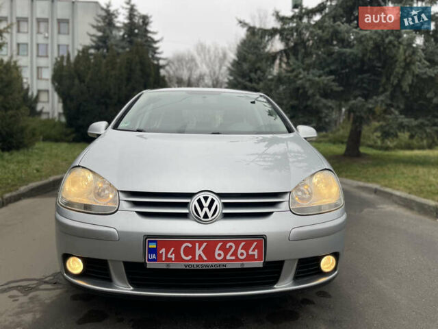 Серый Фольксваген Гольф, объемом двигателя 1.6 л и пробегом 216 тыс. км за 5750 $, фото 19 на Automoto.ua