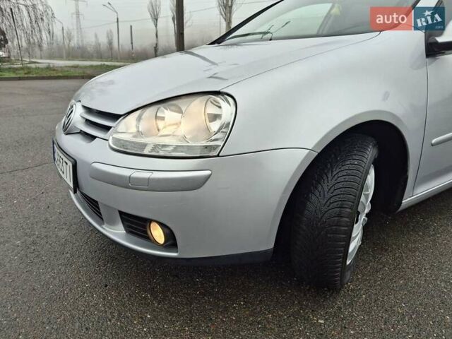 Сірий Фольксваген Гольф, об'ємом двигуна 1.39 л та пробігом 233 тис. км за 5900 $, фото 2 на Automoto.ua