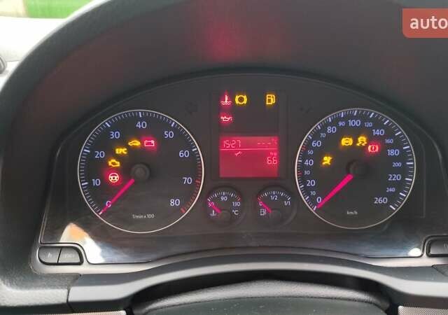 Фольксваген Гольф 2006 в Виннице на Automoto.ua Серый Фольксваген Гольф, объемом двигателя 1.6 л и пробегом 308 тыс. км за 5700 $, фото 20 на Automoto.ua